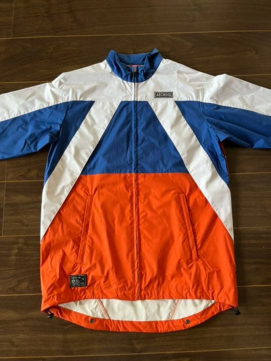 アルチビオ ナイロンジャケット　46 新品