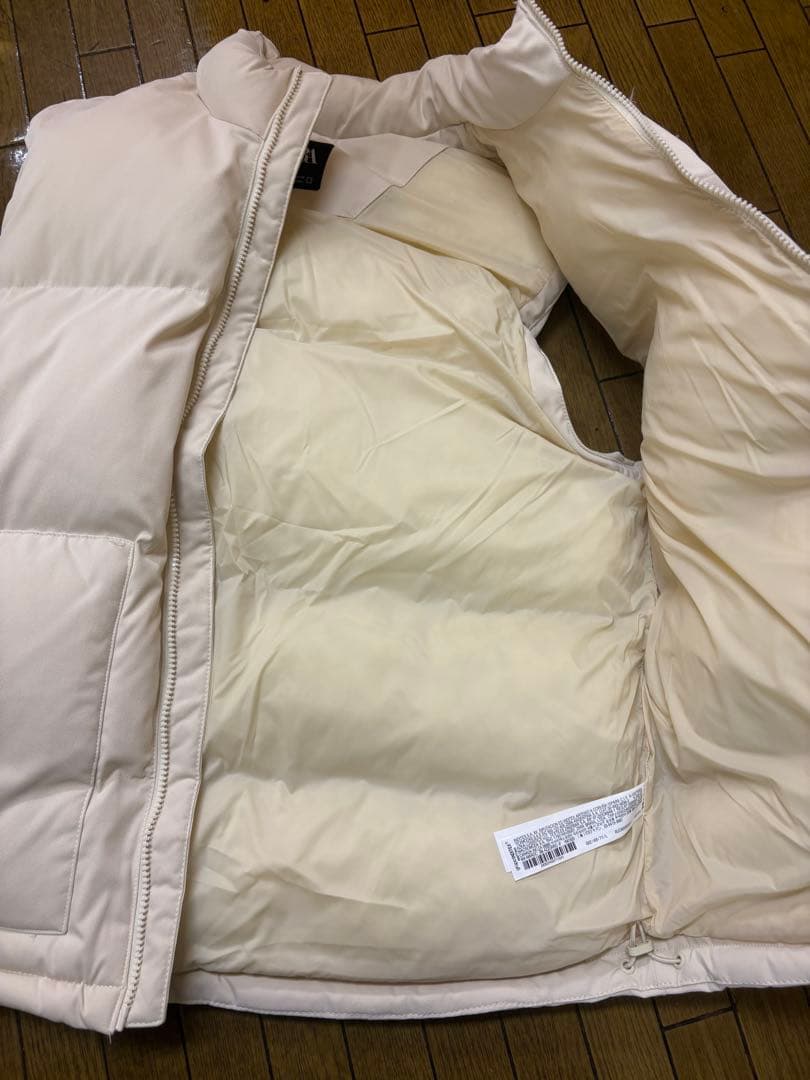 ホワイト ダウンベスト 新品　ZARA