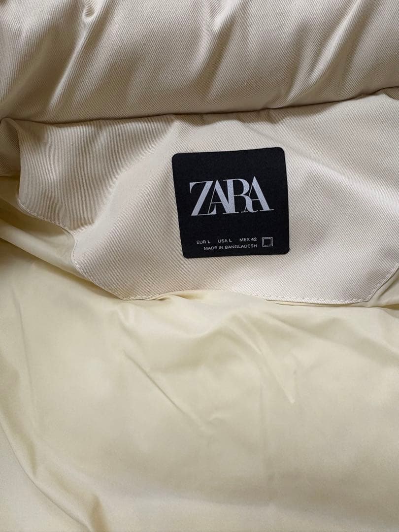 ホワイト ダウンベスト 新品　ZARA