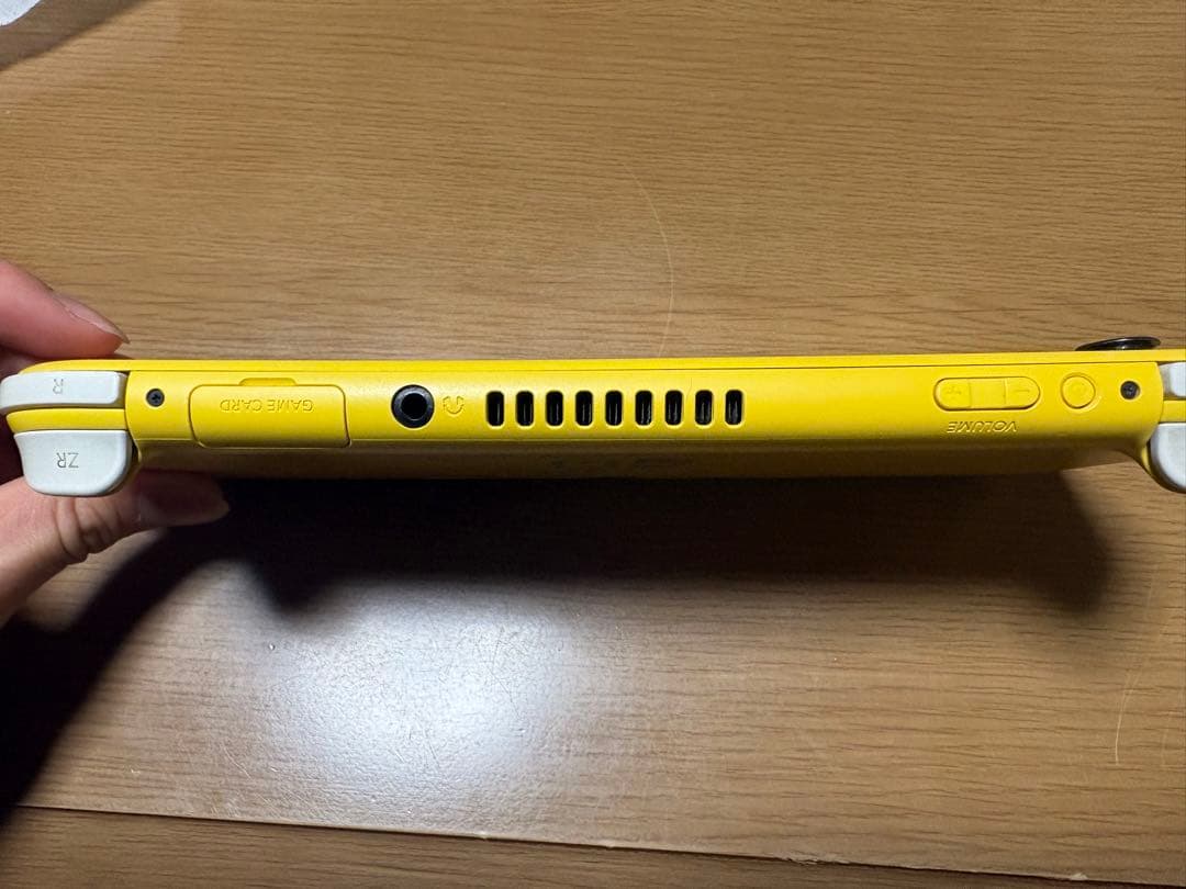 M*X様 【ジャンク品】Nintendo Switch Lite イエロー 本体
