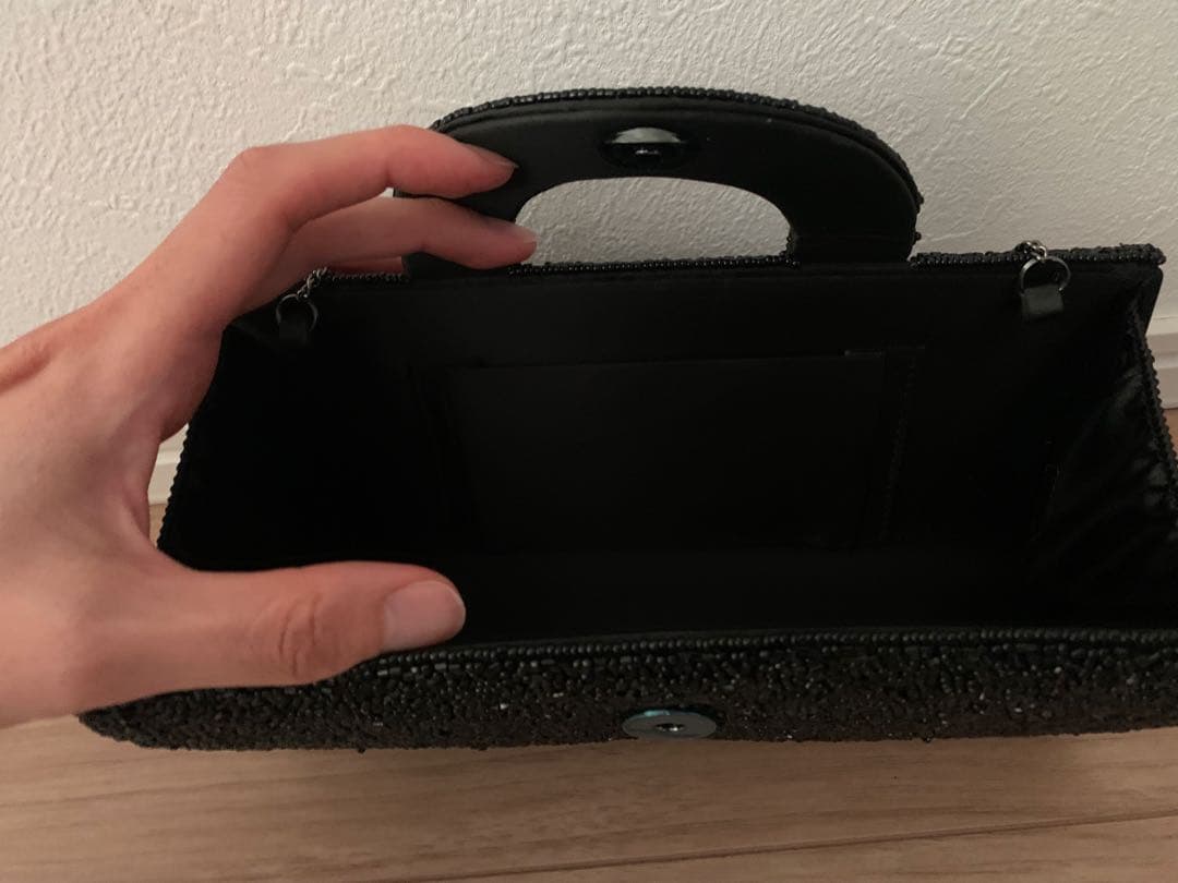 【値下げしました♪】ビーズパーティーバッグ　新品未使用
