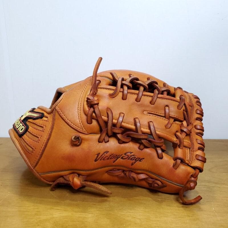 ミズノ 新井貴浩モデル 限定 ダイアモンドマスター 児童用 内野用 軟式グローブ