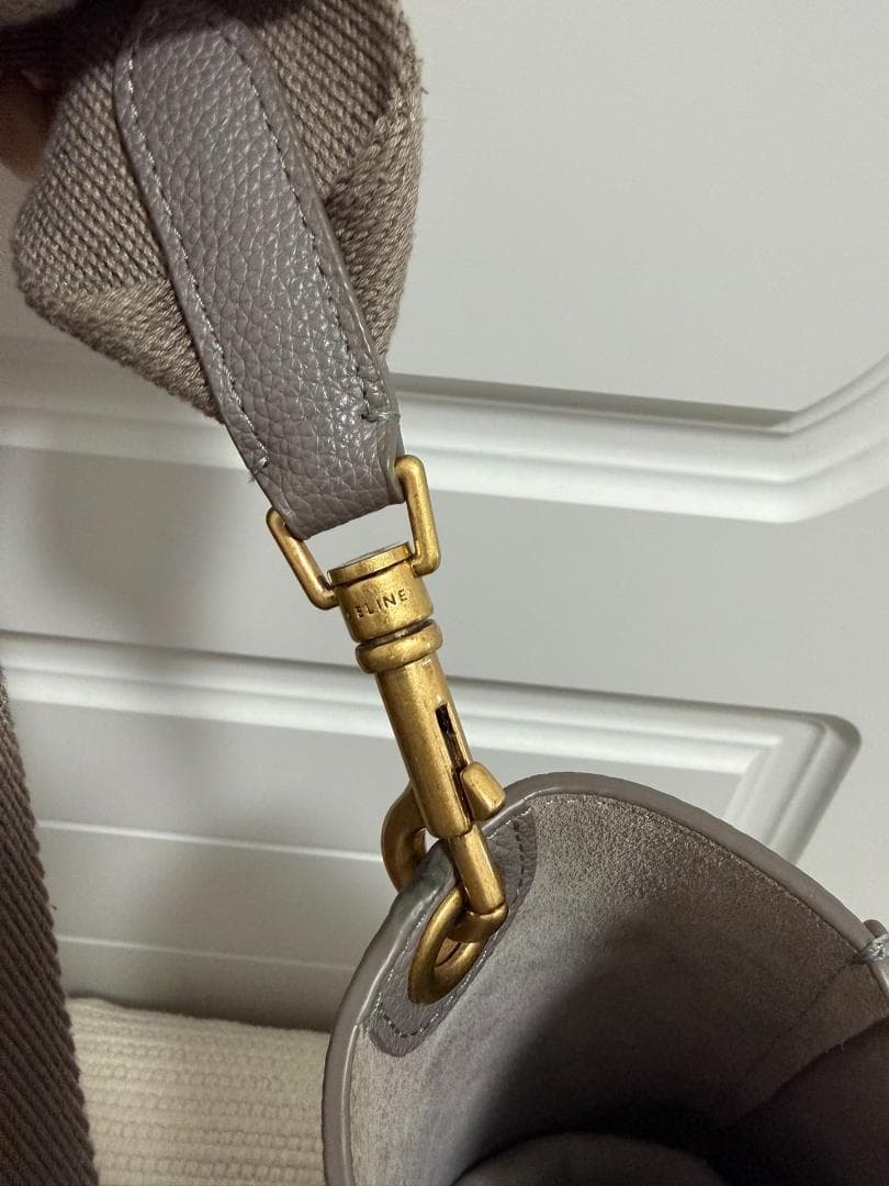 CELINEグレー レザー ショルダーバッグ