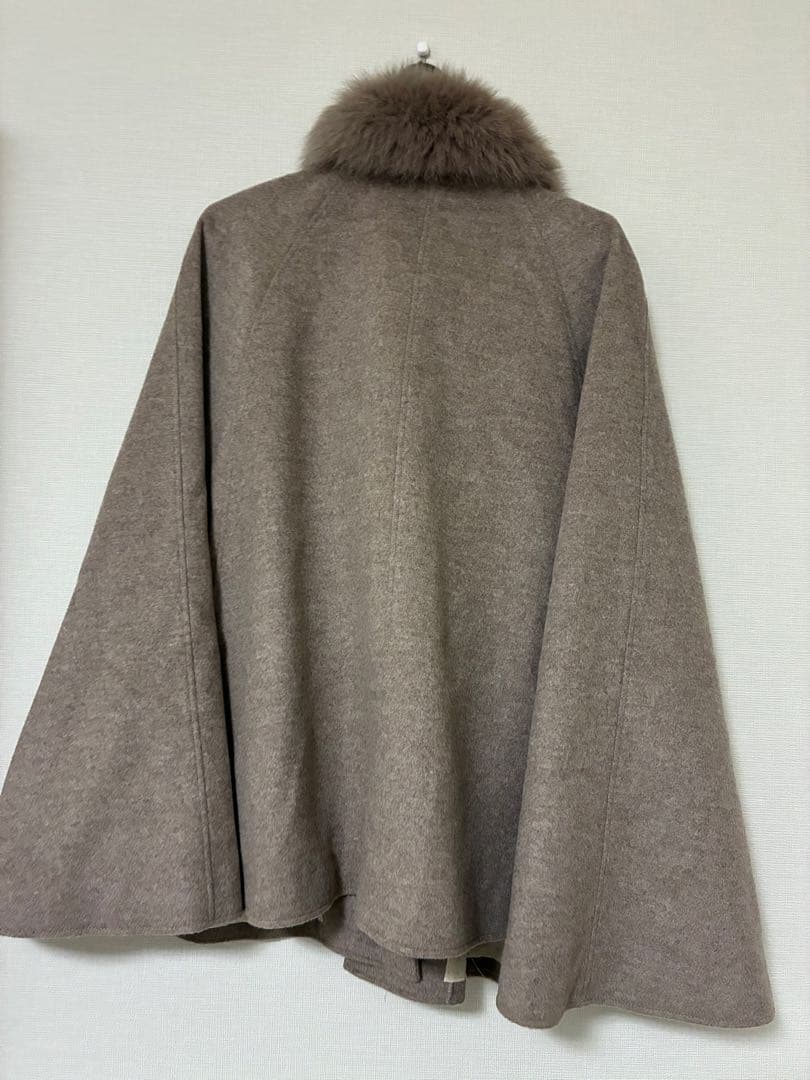 RUIRUE BOUTIQUE リアルフォックスファー付きケープコート