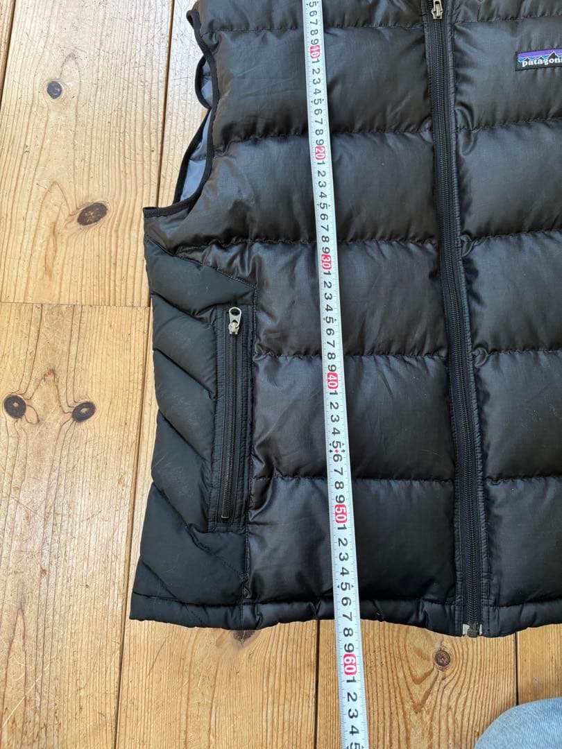 Patagonia ブラック ダウンベスト　メンズMサイズ