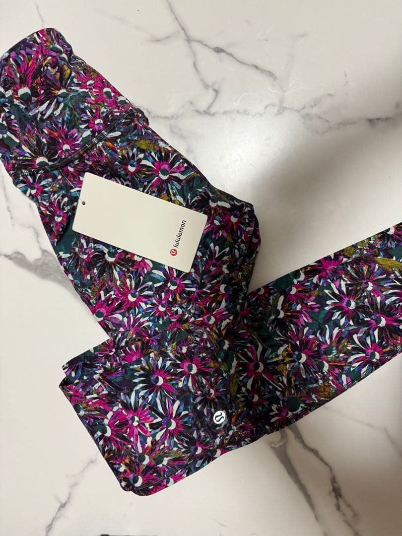 [新品] lululemon ルルレモン ブラ4 & レギンス2 セットアップS