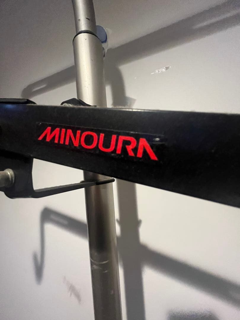 2000円引　MINOURA ディスプレイスタンド　手渡し希望