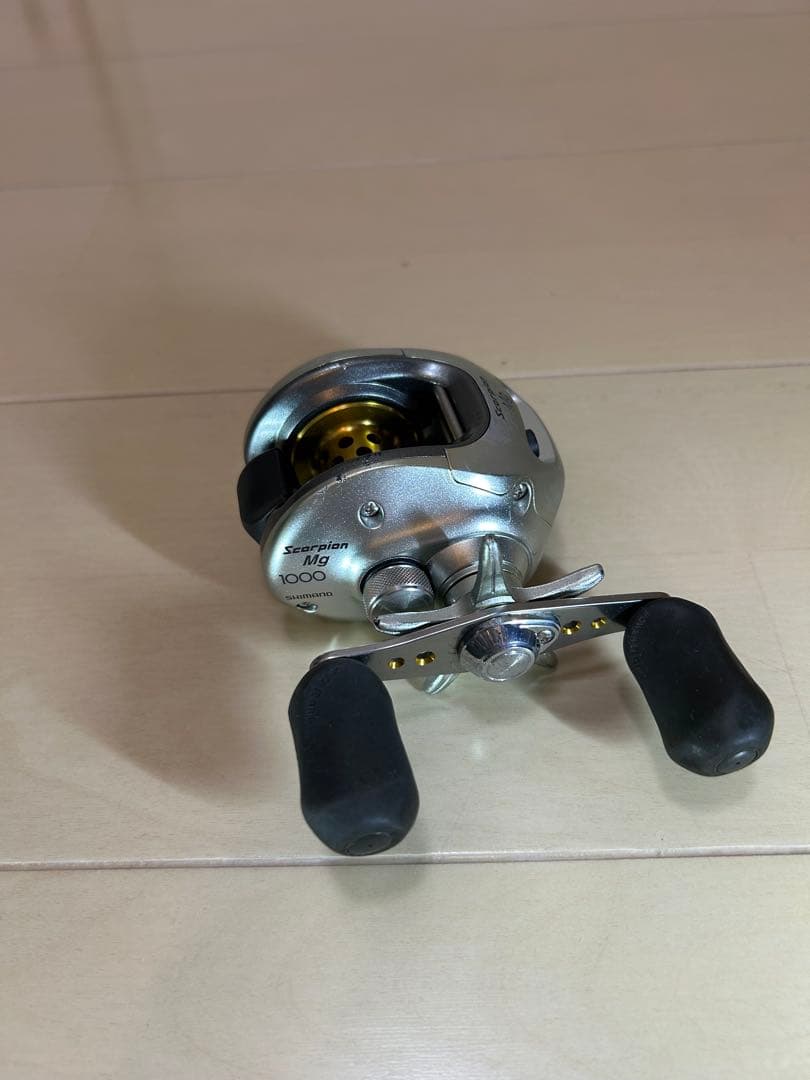 シマノ　スコーピオンMg 1000 右ハンドル オマケ付き