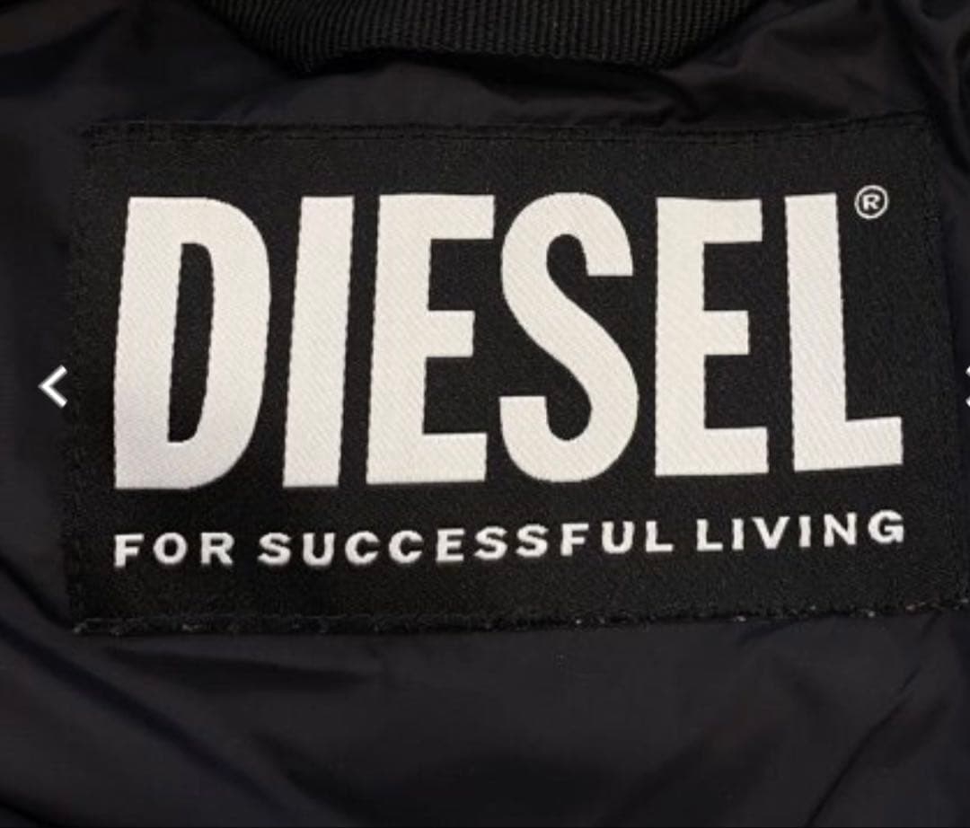 DIESEL ブラック ダウンベスト フード付き