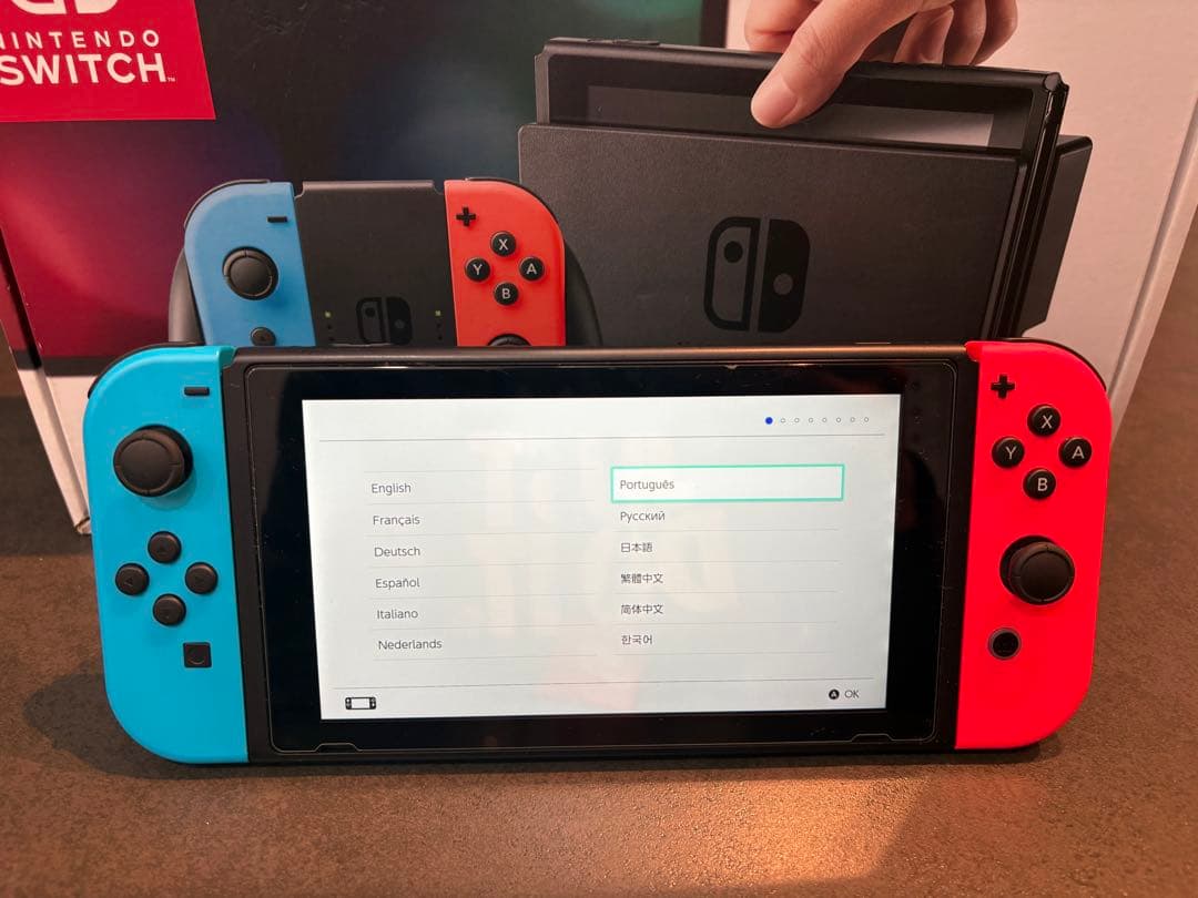 ま*え様 Nintendo Switch 本体 青/赤