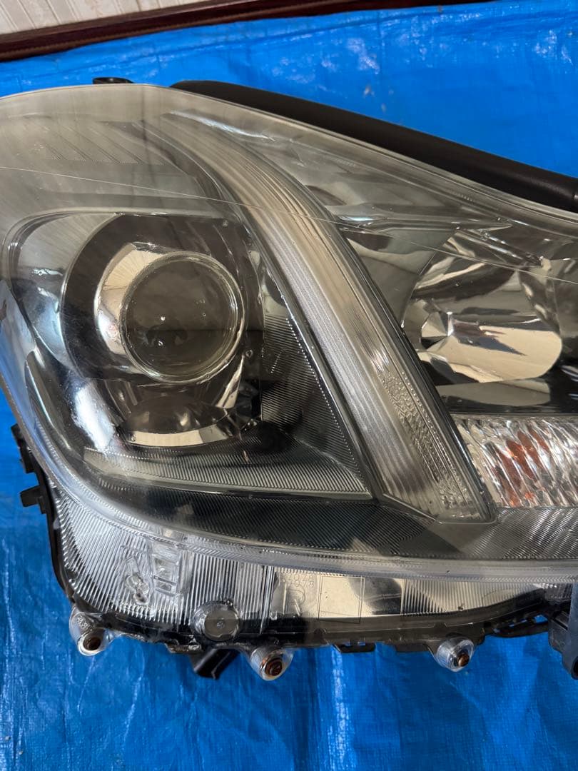 トヨタ クラウン GRS204 純正 HID ヘッドライトセット 左右
