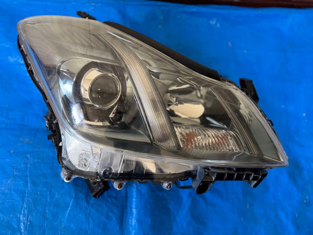 トヨタ クラウン GRS204 純正 HID ヘッドライトセット 左右
