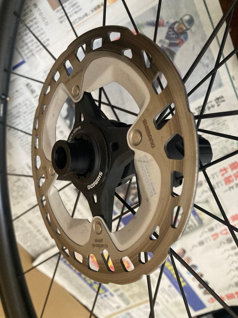 FFWD RYOT33 DT240Sハブ ディスクカーボンホイールセット