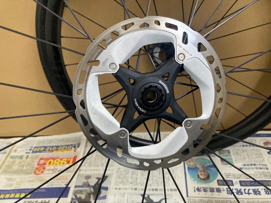 FFWD RYOT33 DT240Sハブ ディスクカーボンホイールセット