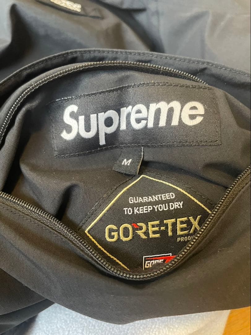 Supreme GORE-TEX Reversible Polartec®