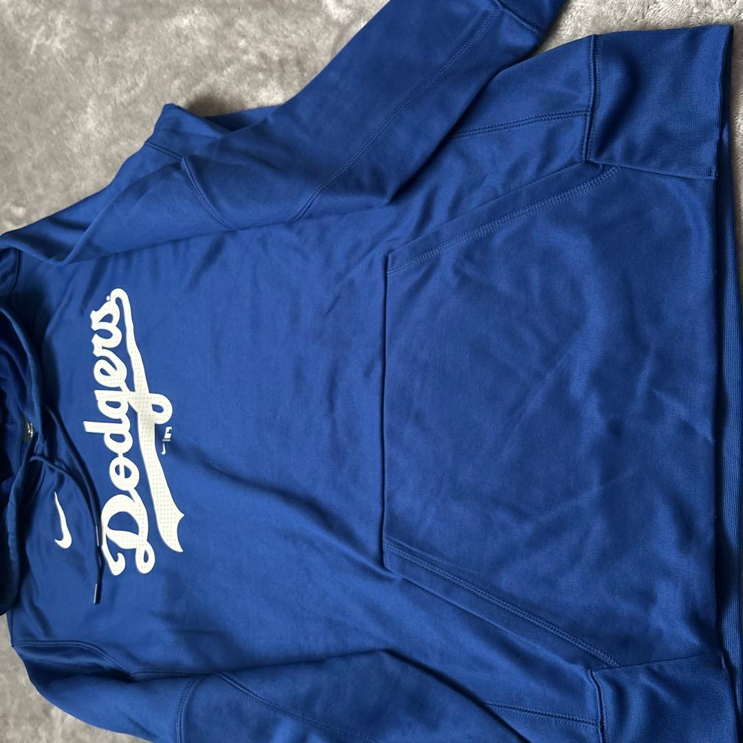 取り寄せ品Nike Dodgers フード付きスウェット Lサイズ新品未使用