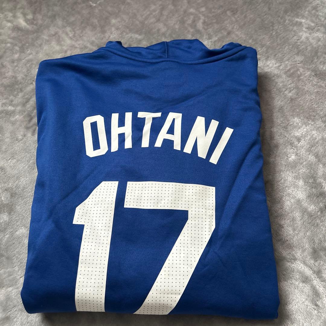 取り寄せ品Nike Dodgers フード付きスウェット Lサイズ新品未使用