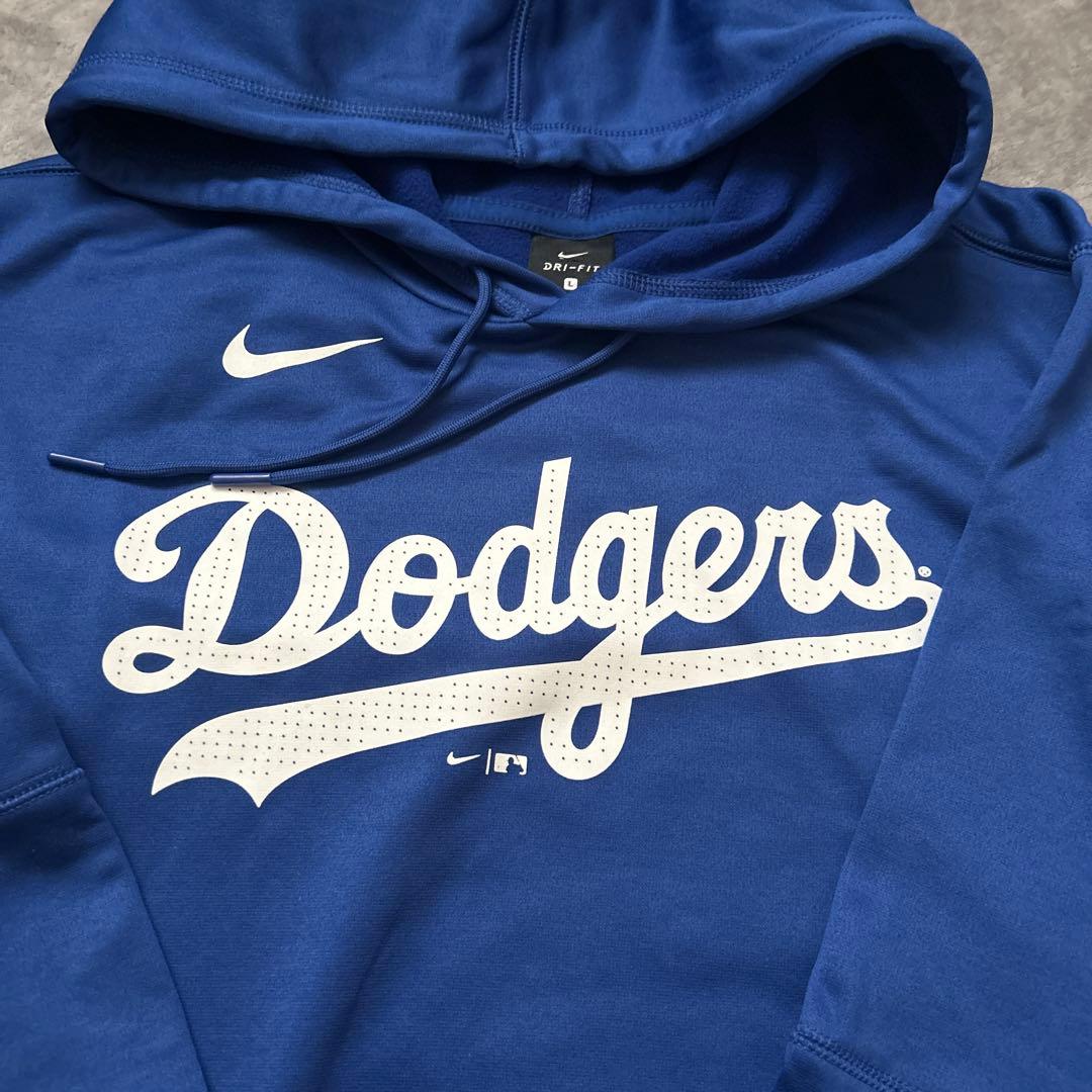 取り寄せ品Nike Dodgers フード付きスウェット Lサイズ新品未使用