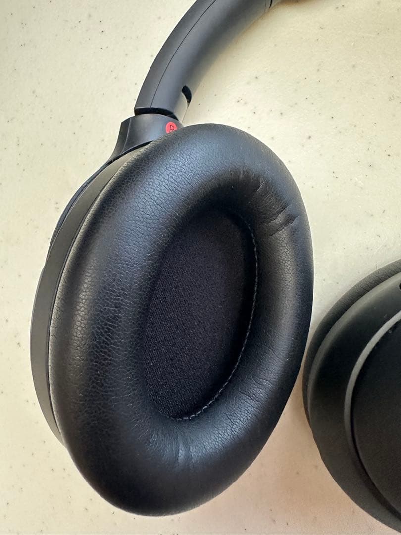SONY WH-1000XM4 中古
