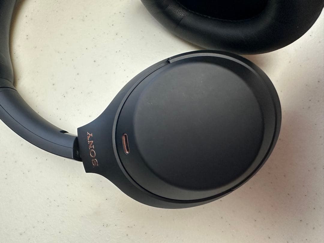 SONY WH-1000XM4 中古