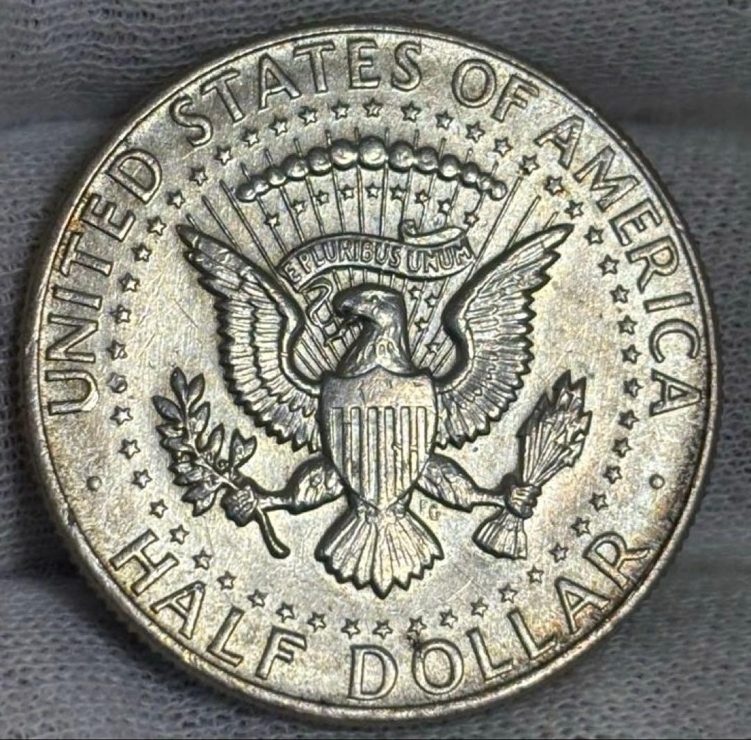 AS31 アメリカ　1964年　50セント銀貨　ケネディハーフダラー　未使用品