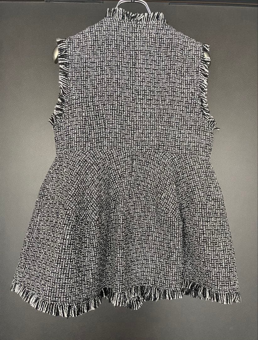 【美品】Fit more ペプラムツイードジレ