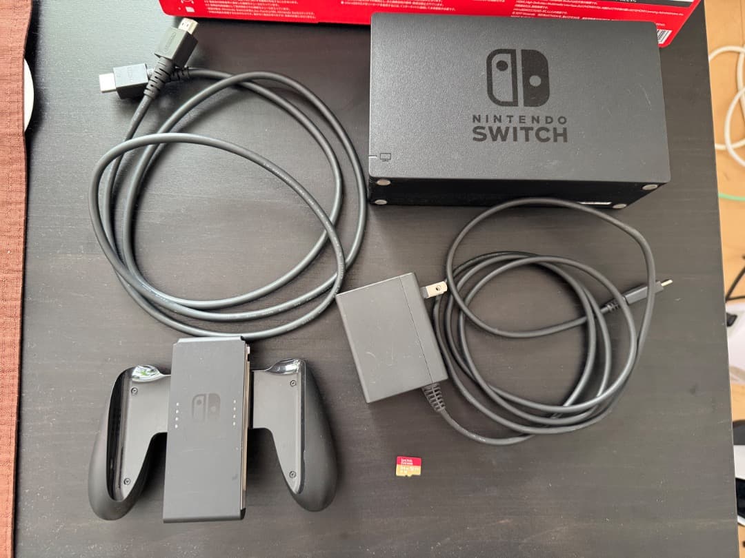 Nintendo Switch 本体 青/赤 Joy-Con付き