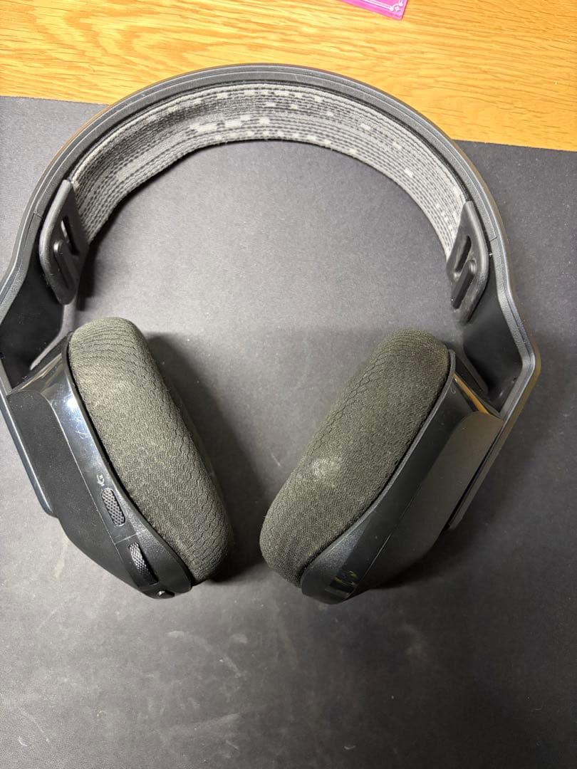Logitech G733 BK旧型ワイヤレスゲーミングヘッドセット