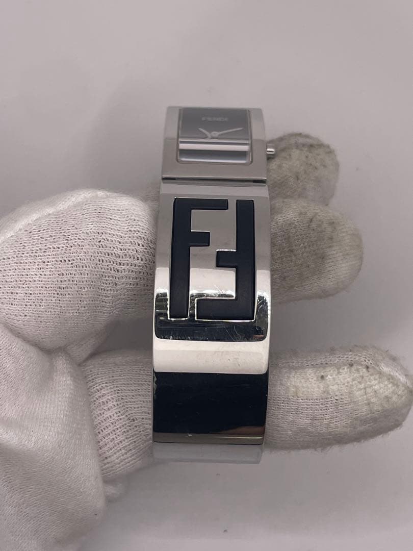 【電池交換済み】 FENDI フェンディ 3250L スクエア ブラック文字盤