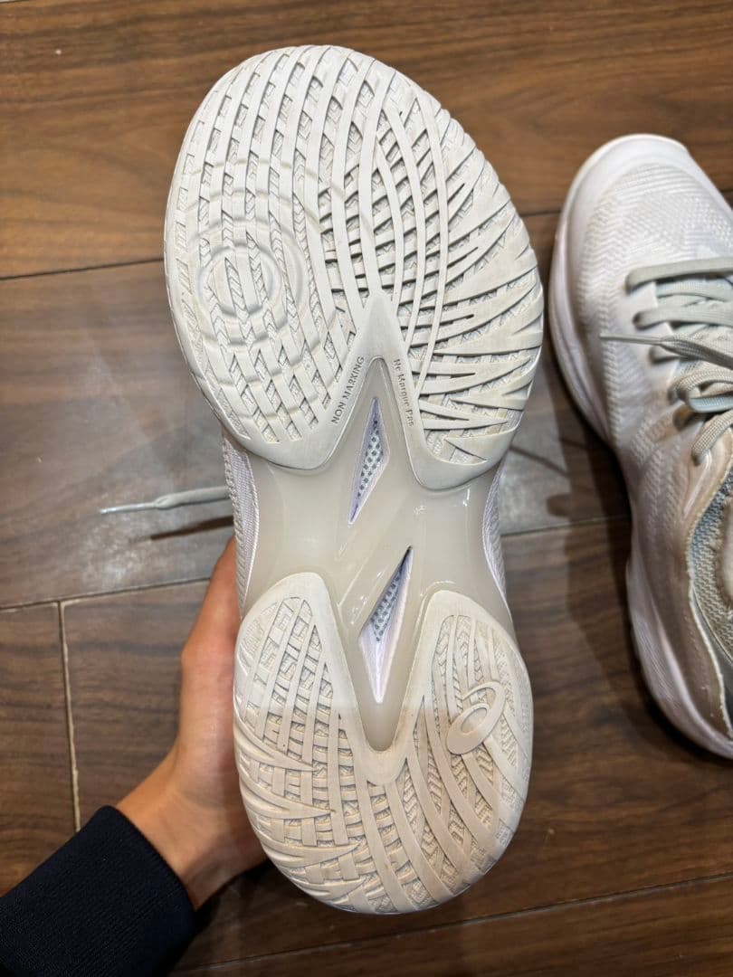 ASICS GLIDE NOVA バスケットシューズ グレー/ホワイト