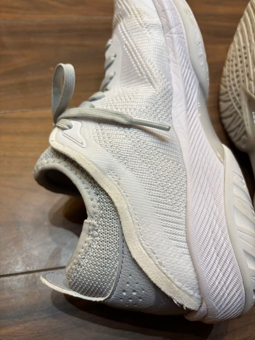 ASICS GLIDE NOVA バスケットシューズ グレー/ホワイト