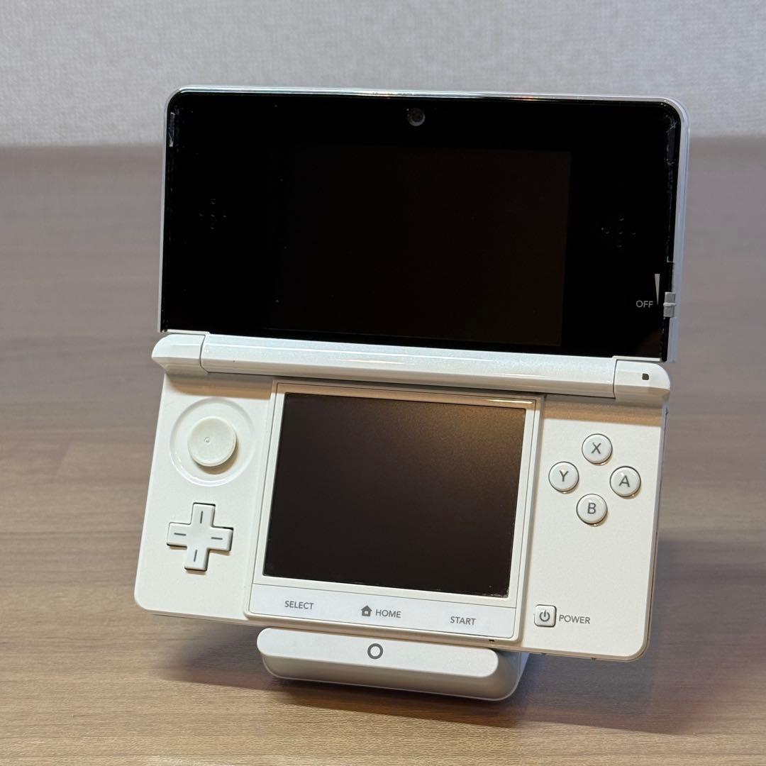 4-033【訳ありジャンク】ニンテンドー3DS アイスホワイト