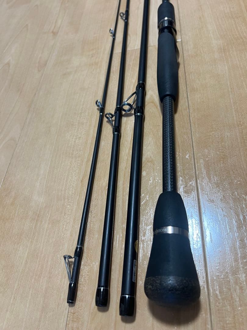 デプス バスロッド ヒュージカスタム HS1N-76R（スピニング 4ピース）