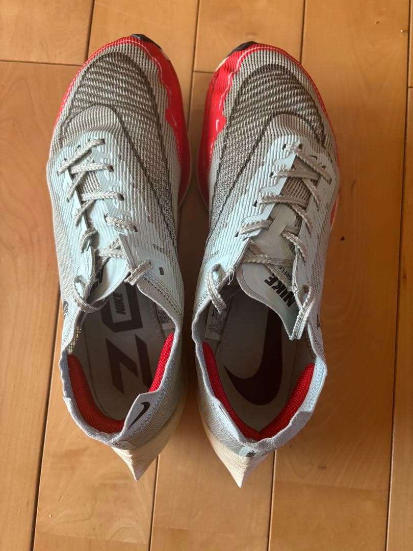 NIKEヴェイパーフライ2