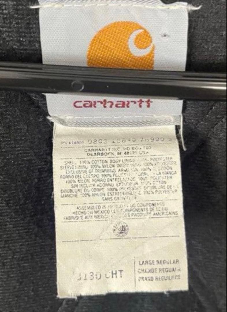 USA製Carhartt アクティブジャケット　J130CHT