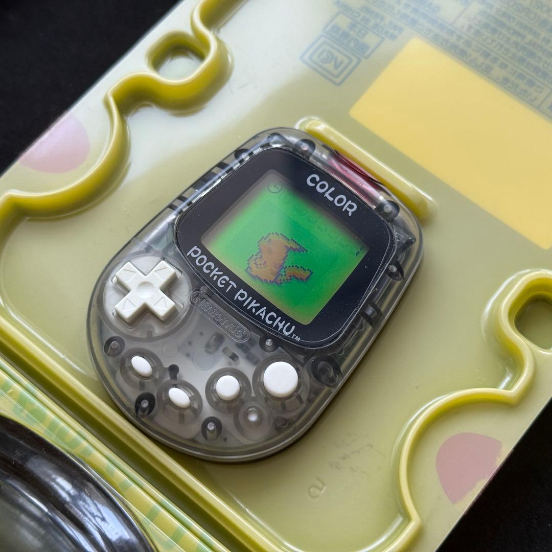 【極美品！】任天堂 ポケットピカチュウ！カラー　金・銀といっしょ！ 動作品
