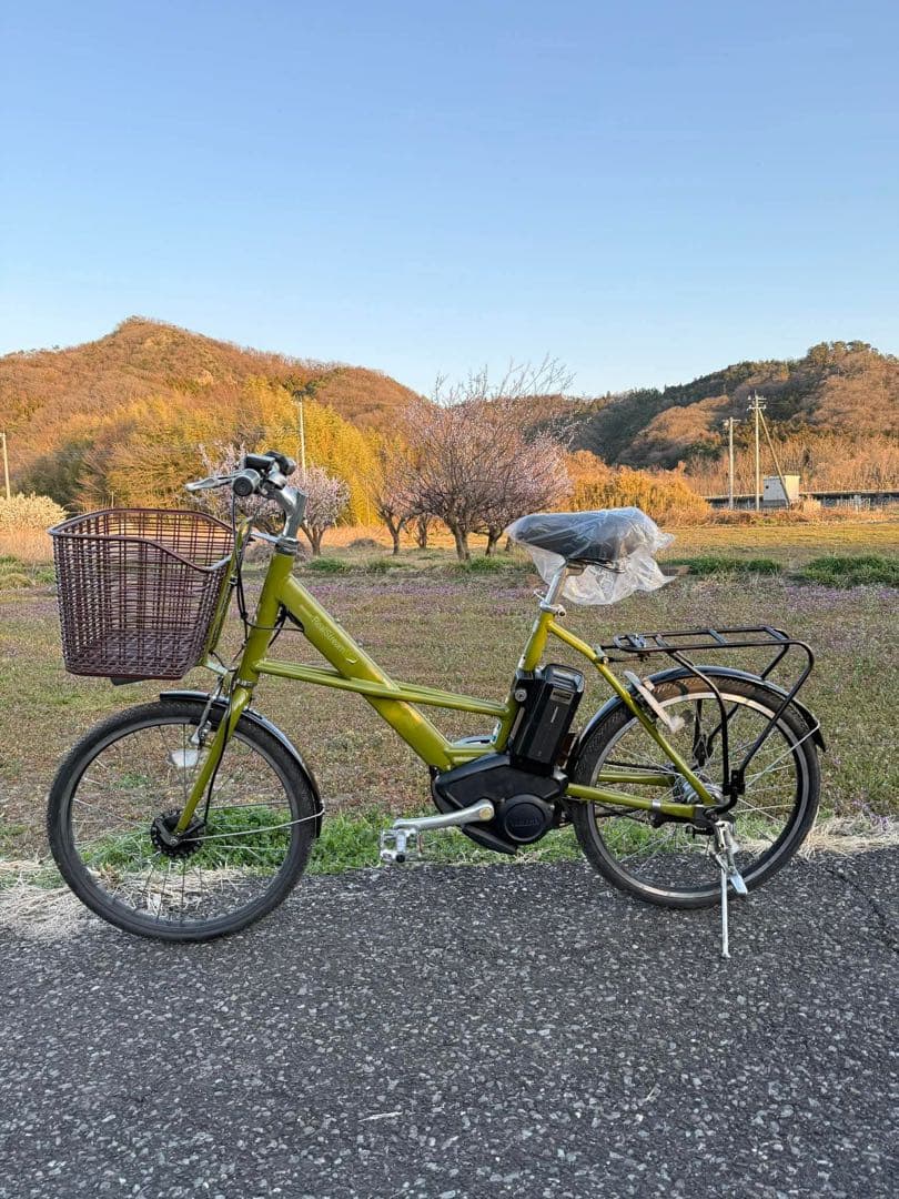 オリーブグリーン 電動アシスト自転車 前カゴ付き