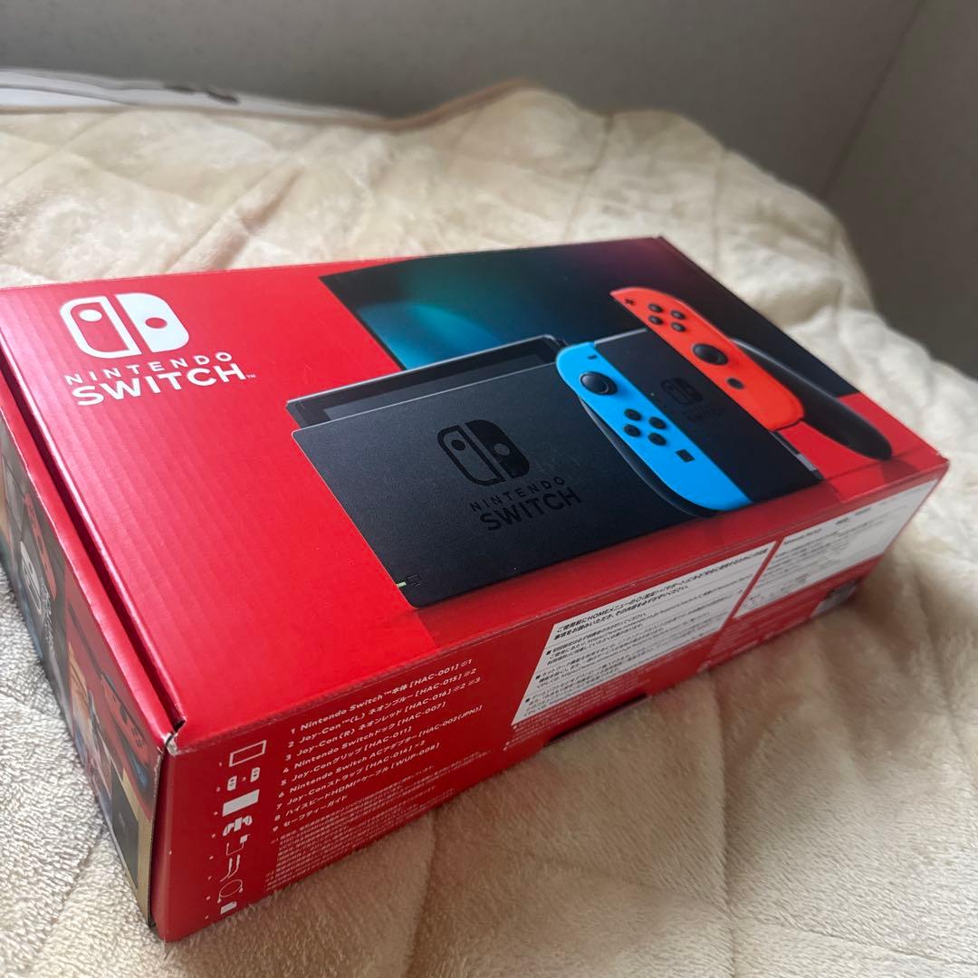 ☆*☆様 Nintendo Switch 本体 赤/青 Joy-Con付き　箱あ