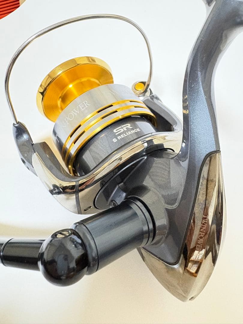 SHIMANO TWINPOWER SW8000PG スピニングリール