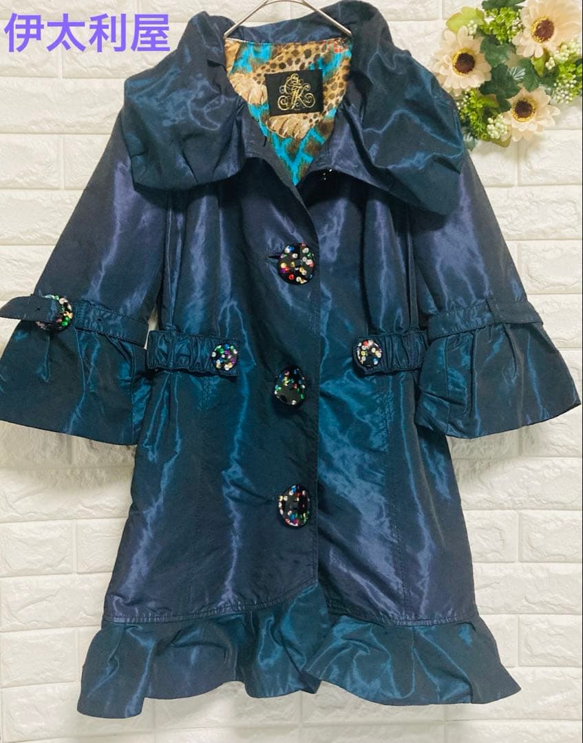 【美品】伊太利屋　キラキラボタンのお洒落なジャケット