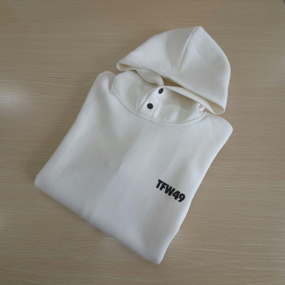 メンズウェア TFW49 CARDBOARD MATERIAL HOODIE