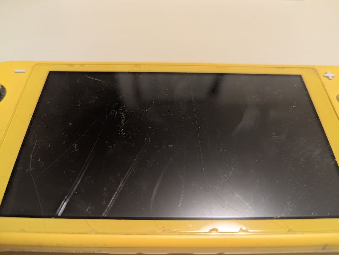 Nintendo Switch Lite イエロー箱ケース付き※内容ご確認下さい