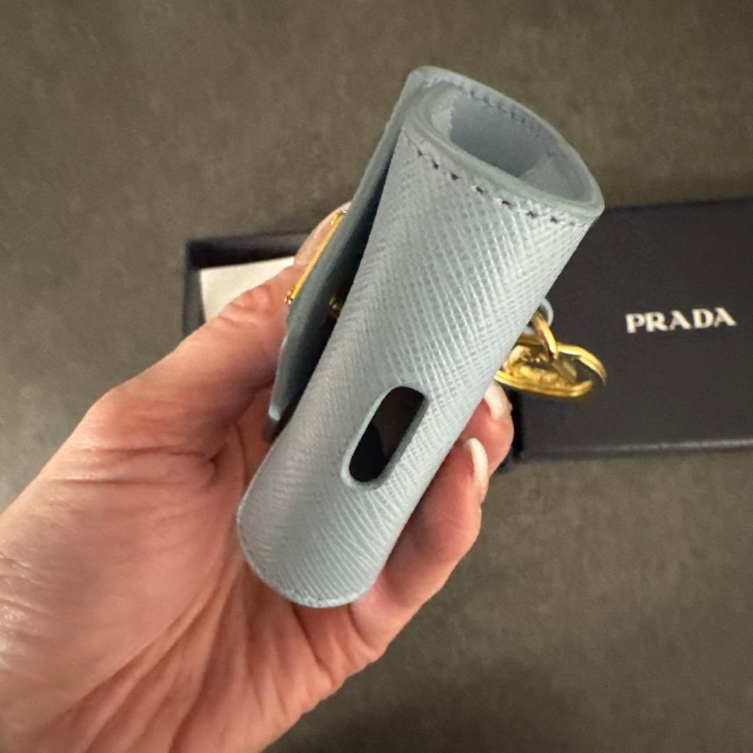 PRADA サフィアーノレザー AirPodsキーケース ライトブルー