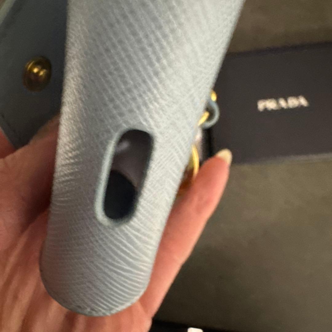 PRADA サフィアーノレザー AirPodsキーケース ライトブルー