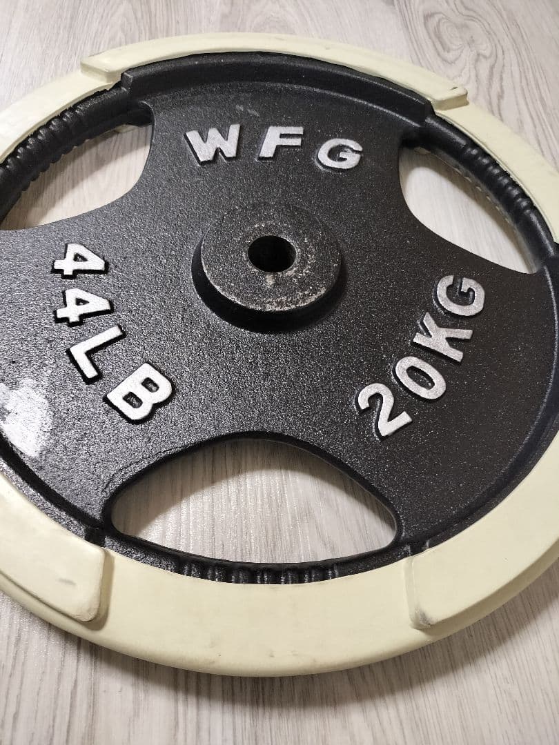 ② ワイルドフィット　ラバー付バーベル　プレート 20kg x 1 枚