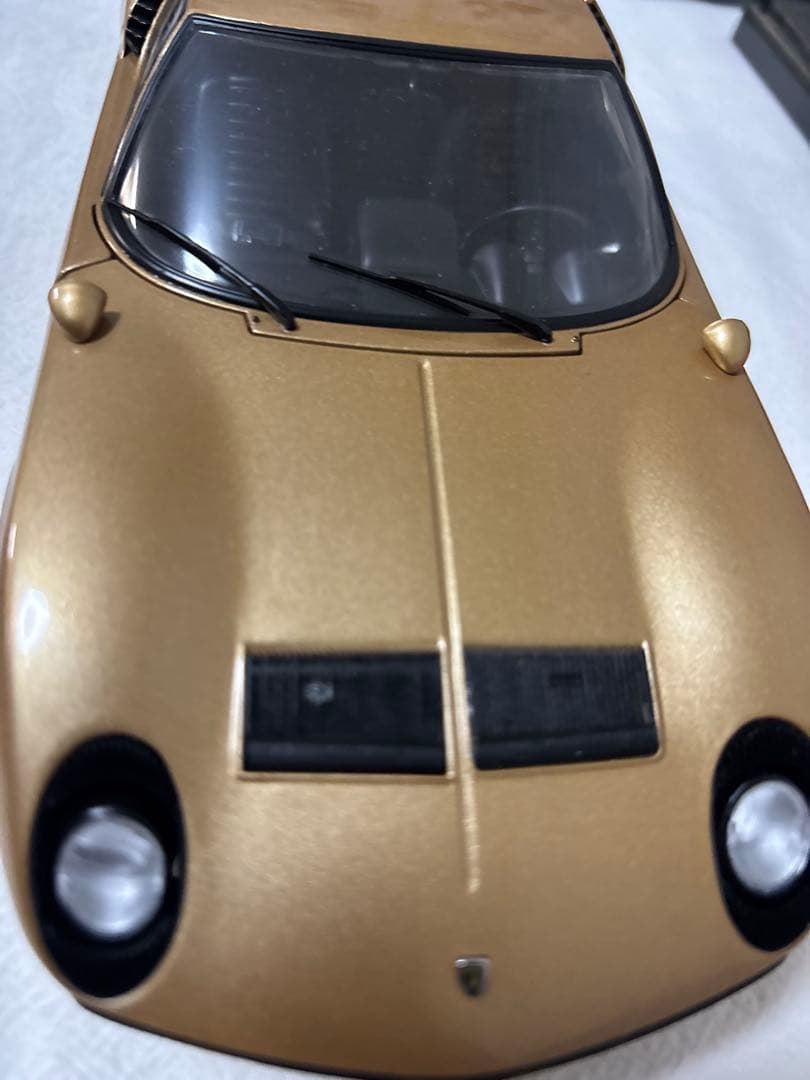 「1/18スケール ランボルギーニ ミウラ P400