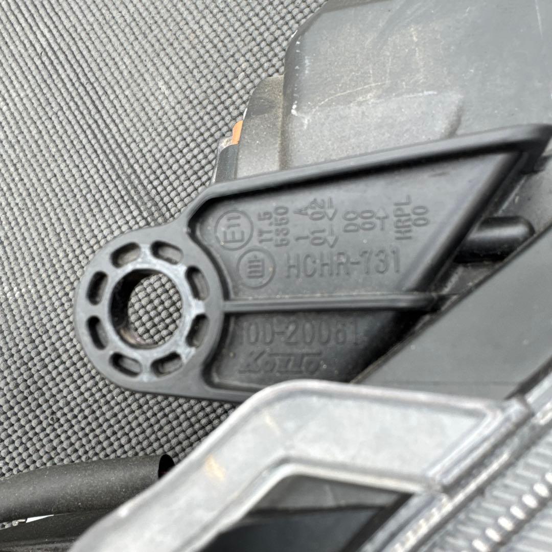 スバル　レガシィ　B4 DBA-BMM ヘッドライトヘッドランプ左右セット中古品