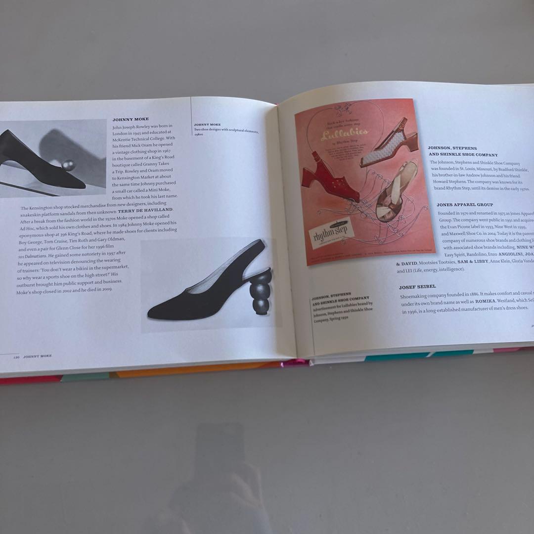 洋書 Shoes A-Z: Designers, Brands,