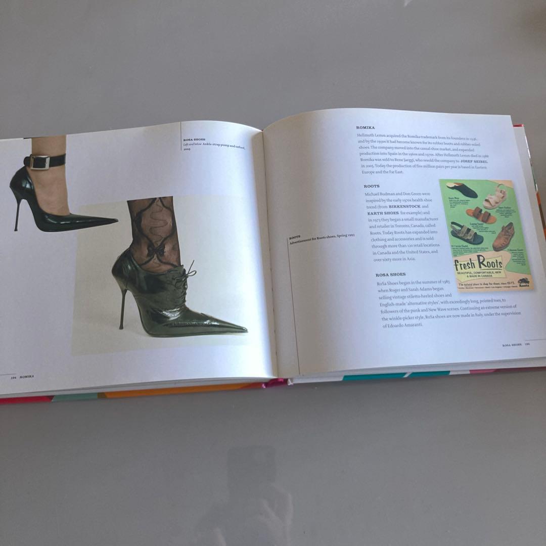 洋書 Shoes A-Z: Designers, Brands,