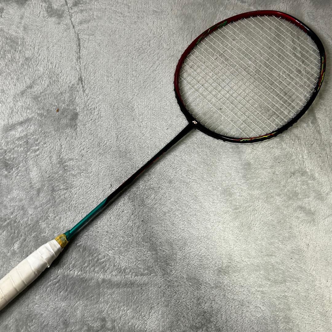 【美品•希少廃盤】ヨネックス アストロクス88D 4UG5 バドミントンラケット